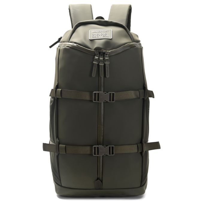 Mochila engomada 52x30x17.5 cm con cierres waterproof. Hebillas de Ajuste. Bolsillos internos. 20.5