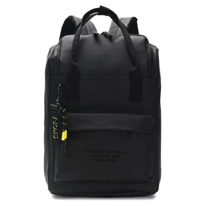 Mochila matera portanotebook. porta termo desmontable y llavero 29x10.9x8.4 cm x1u.
