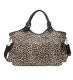 Bolso maternal estampado con cambiador y portacósmetico x1u